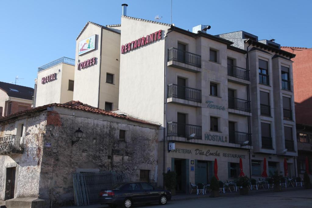 Hostal Torres San Leonardo de Yagüe Esterno foto