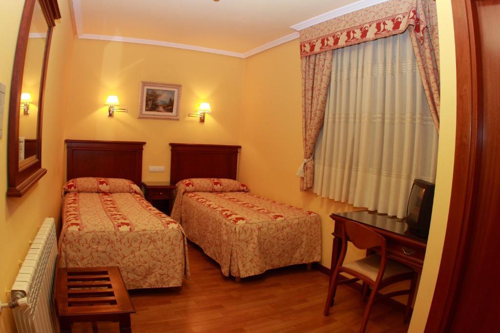Hostal Torres San Leonardo de Yagüe Camera foto